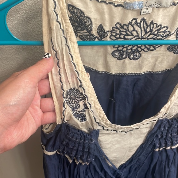 M sheer women’s embroidered, tie front & back short sleeve blouse - Picture 4 of 8